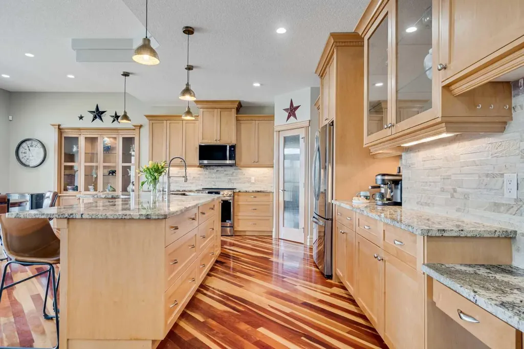 168 West Creek Landing Chestermere AB T1X 1R8