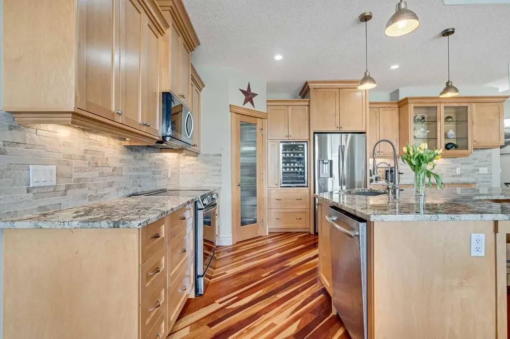 168 West Creek Landing Chestermere AB T1X 1R8