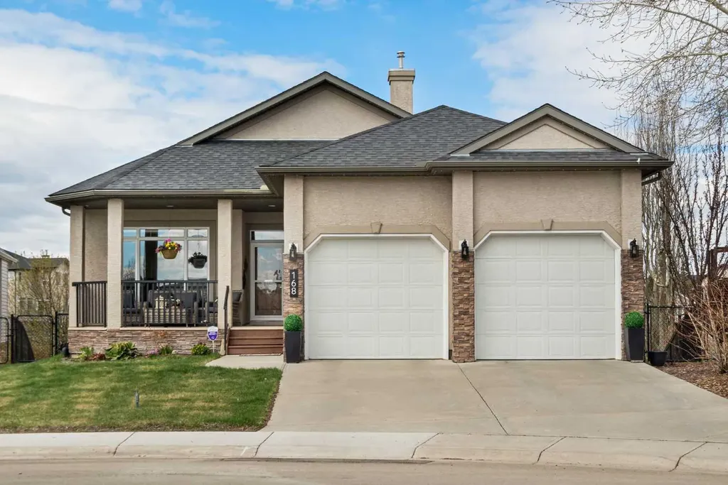 168 West Creek Landing Chestermere AB T1X 1R8