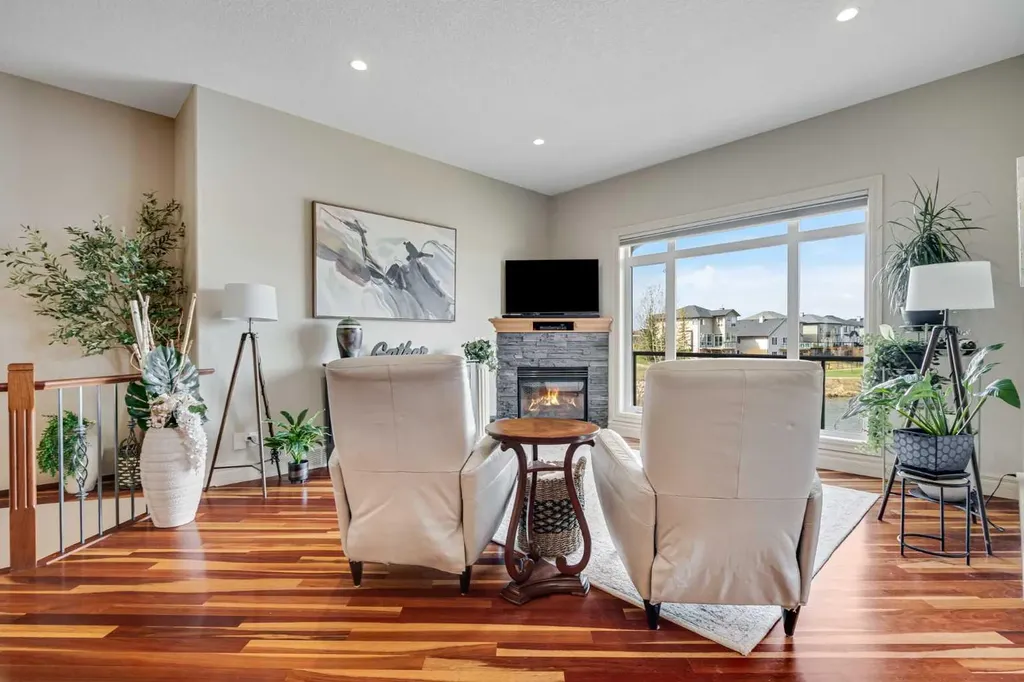 168 West Creek Landing Chestermere AB T1X 1R8