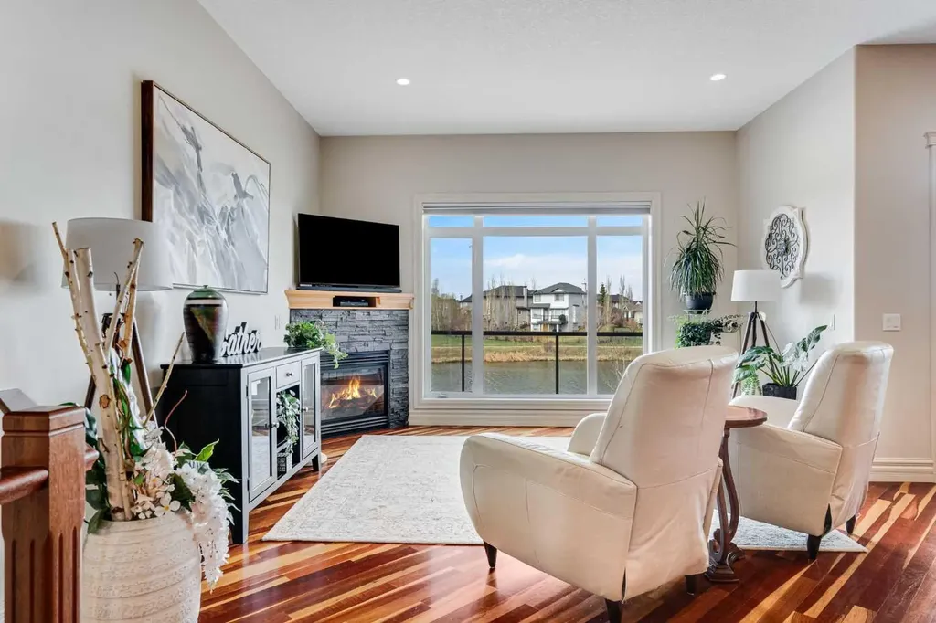 168 West Creek Landing Chestermere AB T1X 1R8
