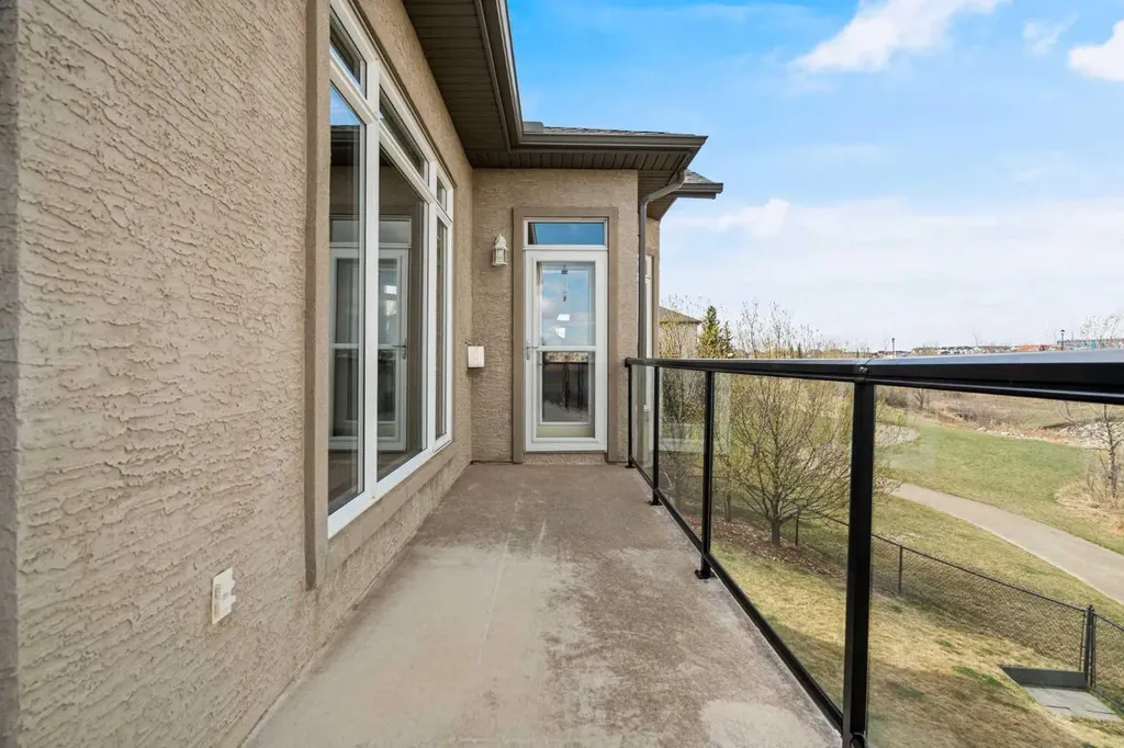 168 West Creek Landing Chestermere AB T1X 1R8