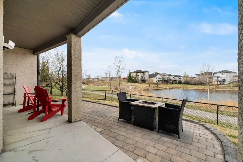 168 West Creek Landing Chestermere AB T1X 1R8