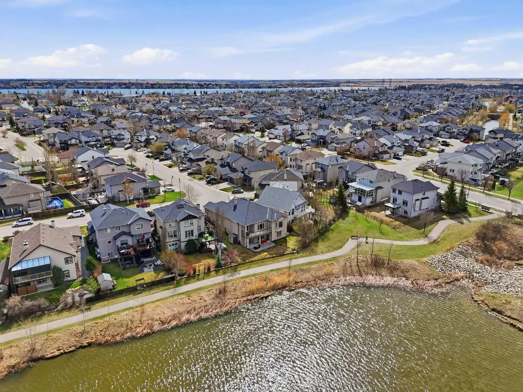 168 West Creek Landing Chestermere AB T1X 1R8