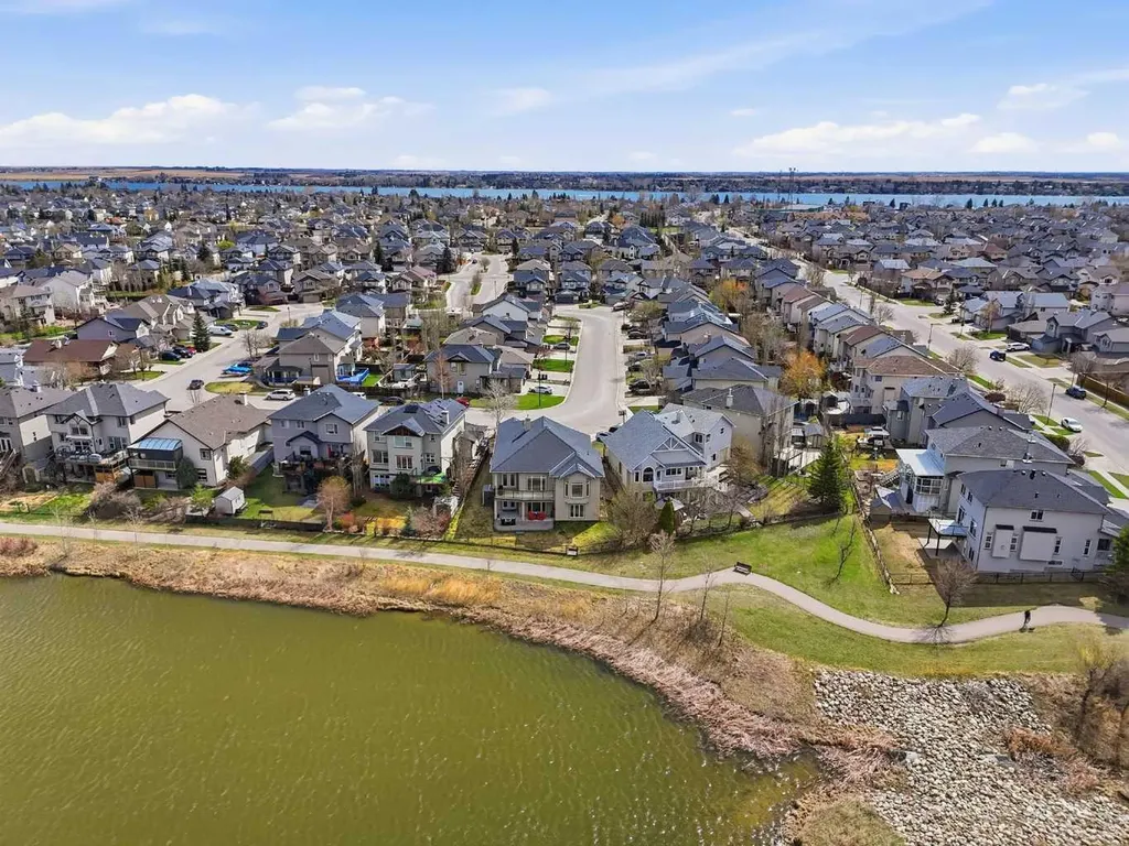 168 West Creek Landing Chestermere AB T1X 1R8