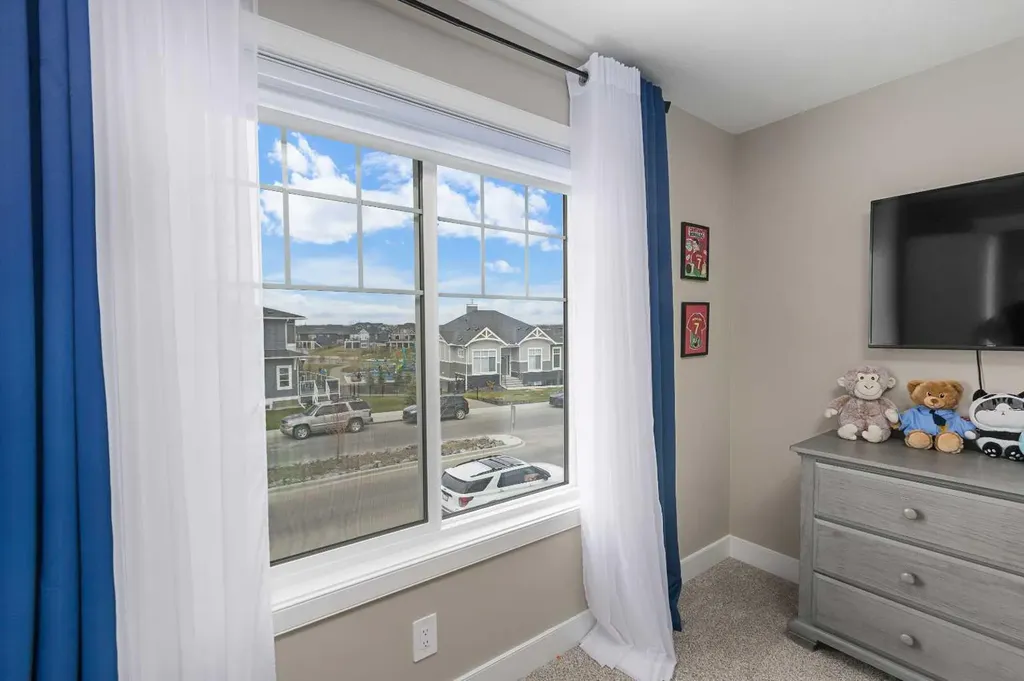 1595 Baywater Street SW Airdrie AB T4B 5K6