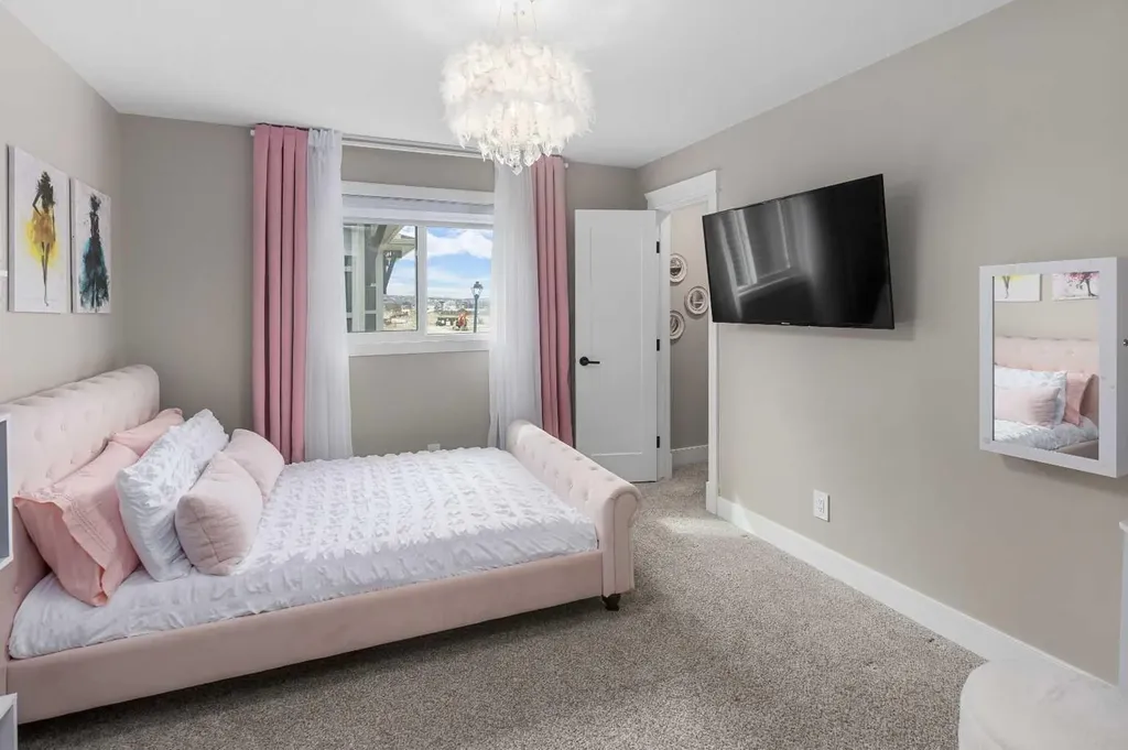 1595 Baywater Street SW Airdrie AB T4B 5K6