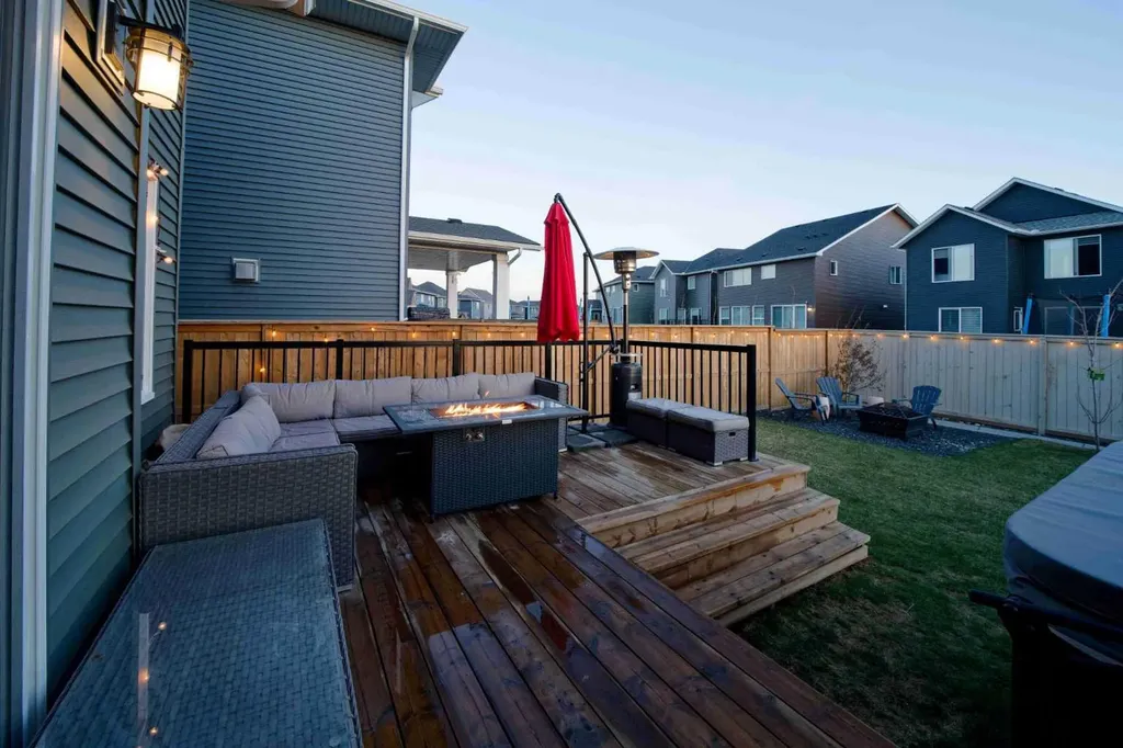 1595 Baywater Street SW Airdrie AB T4B 5K6