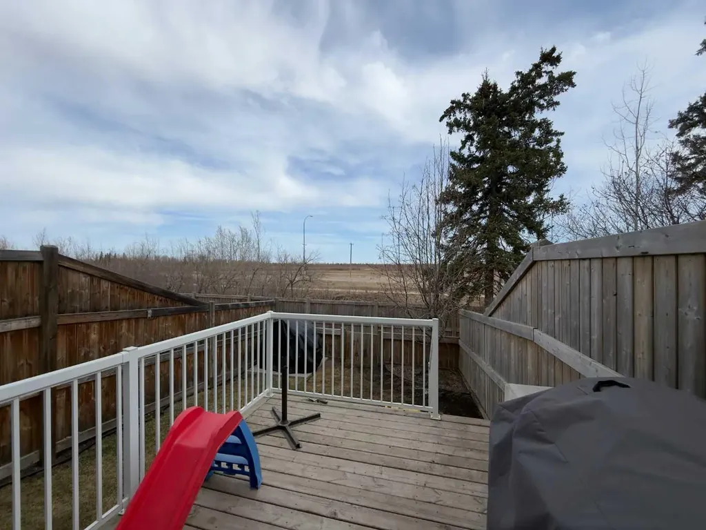 513 13 Street SE Slave Lake AB T0G2A3