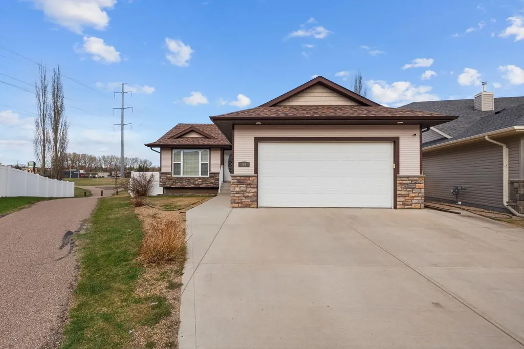 64 Isbister Close Red Deer AB T4R 0B9