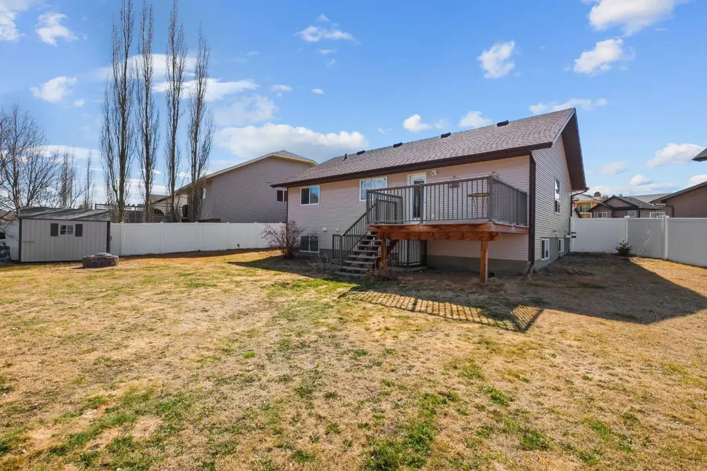 64 Isbister Close Red Deer AB T4R 0B9