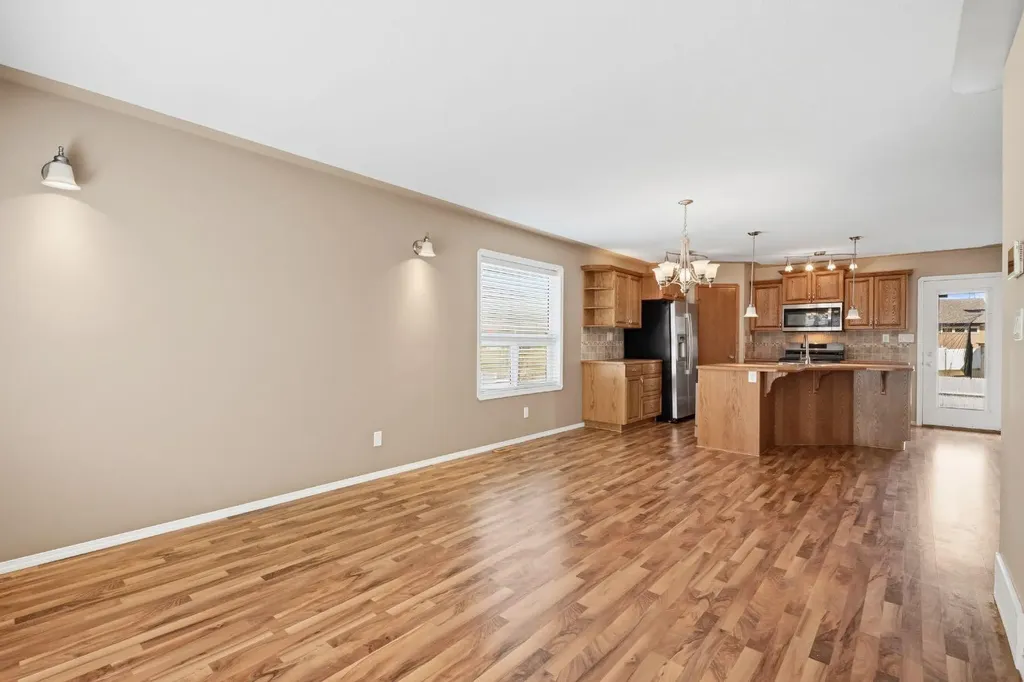 64 Isbister Close Red Deer AB T4R 0B9