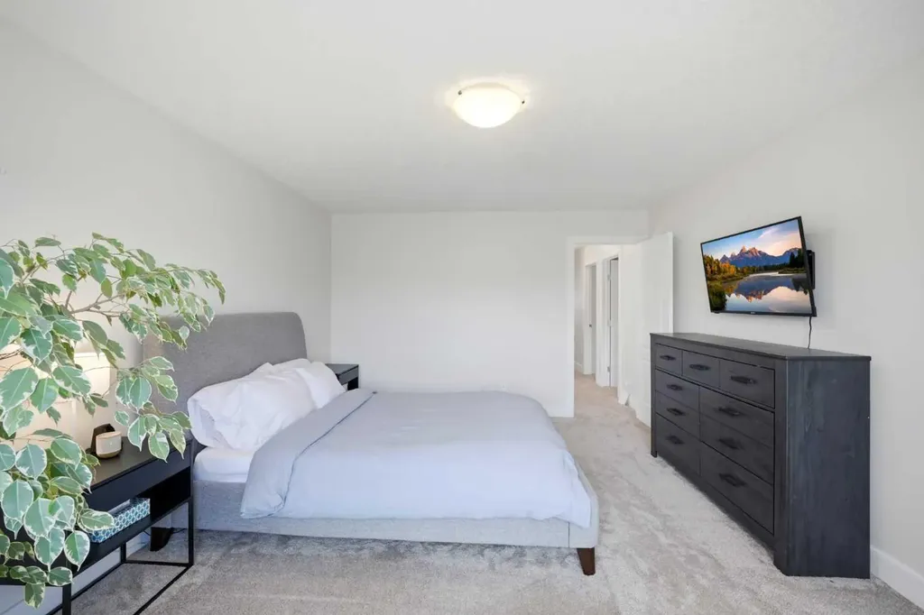 373 Sagewood Drive SW Airdrie AB T3G 0L1