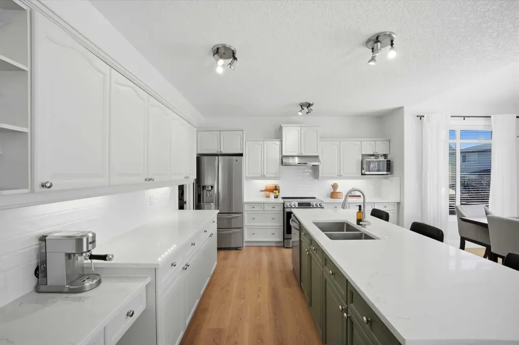 373 Sagewood Drive SW Airdrie AB T3G 0L1