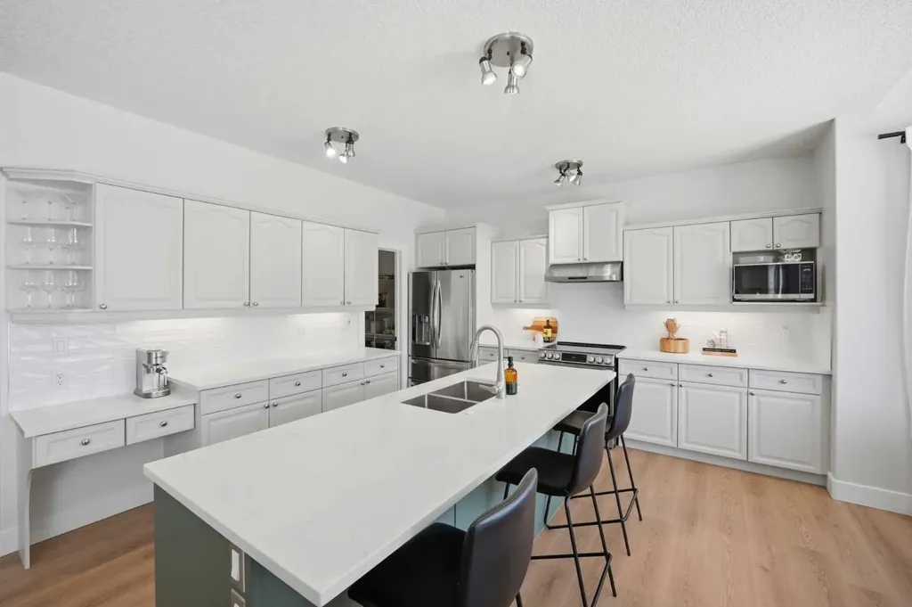 373 Sagewood Drive SW Airdrie AB T3G 0L1
