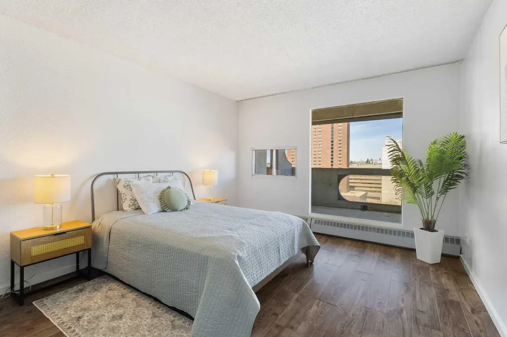 221 6 Avenue SE Calgary AB T2G 4Z9