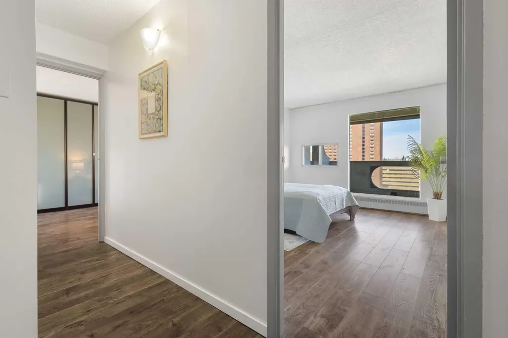 221 6 Avenue SE Calgary AB T2G 4Z9