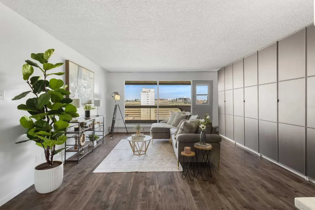 221 6 Avenue SE Calgary AB T2G 4Z9