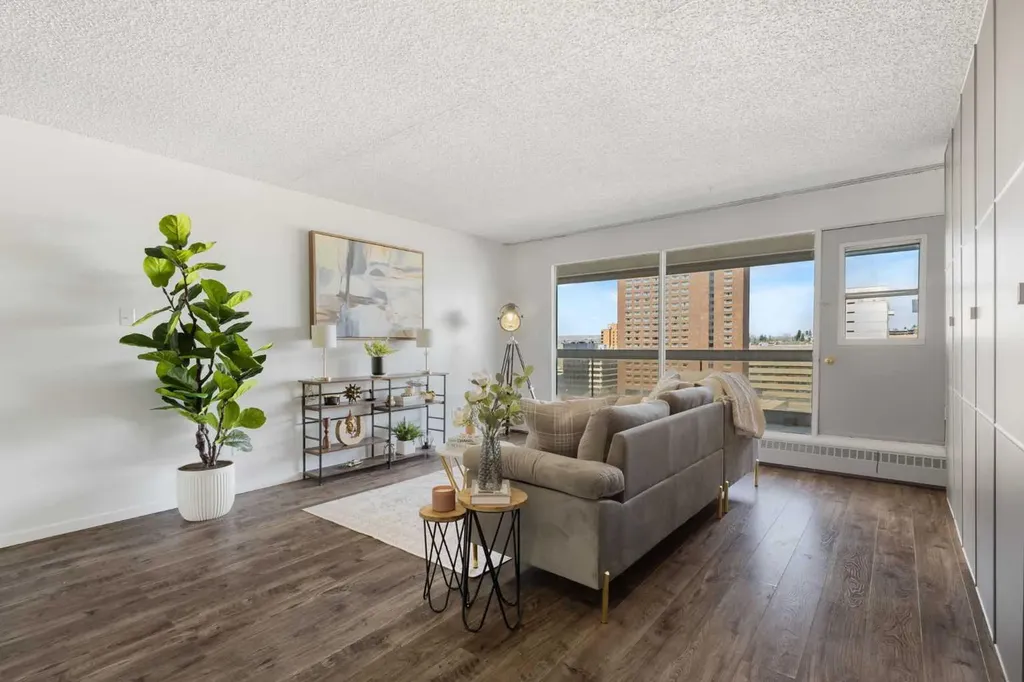 221 6 Avenue SE Calgary AB T2G 4Z9