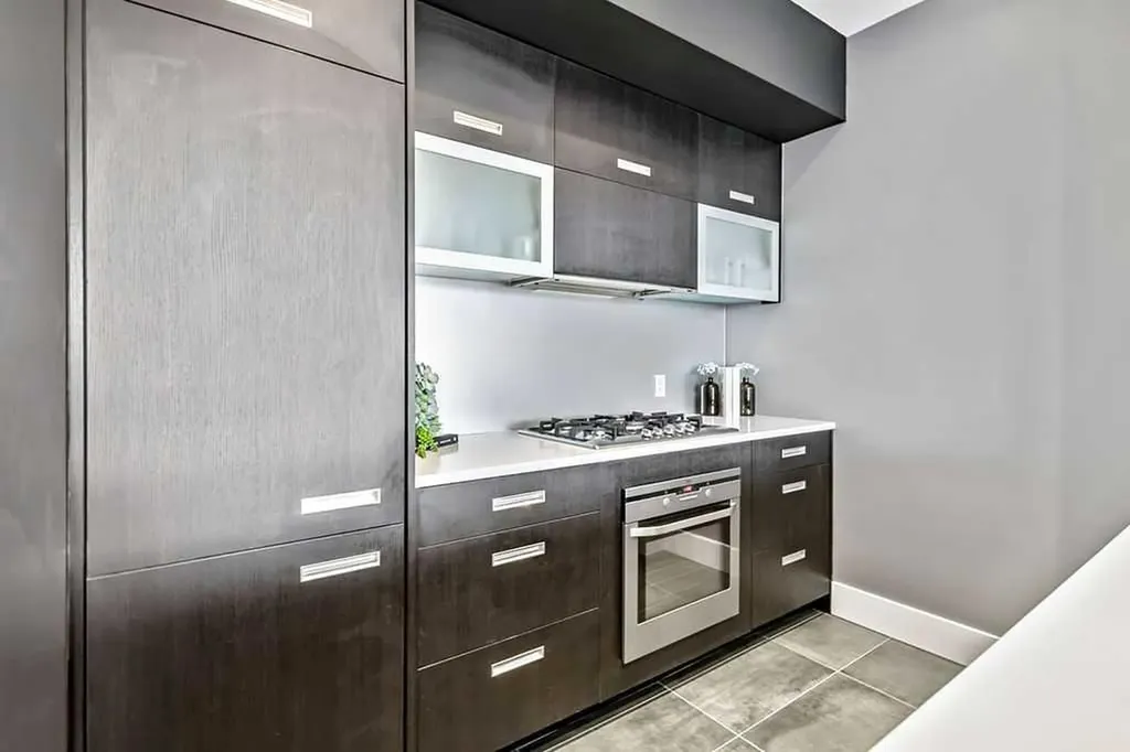 2505 17 Avenue SW Calgary AB T3E 7V3