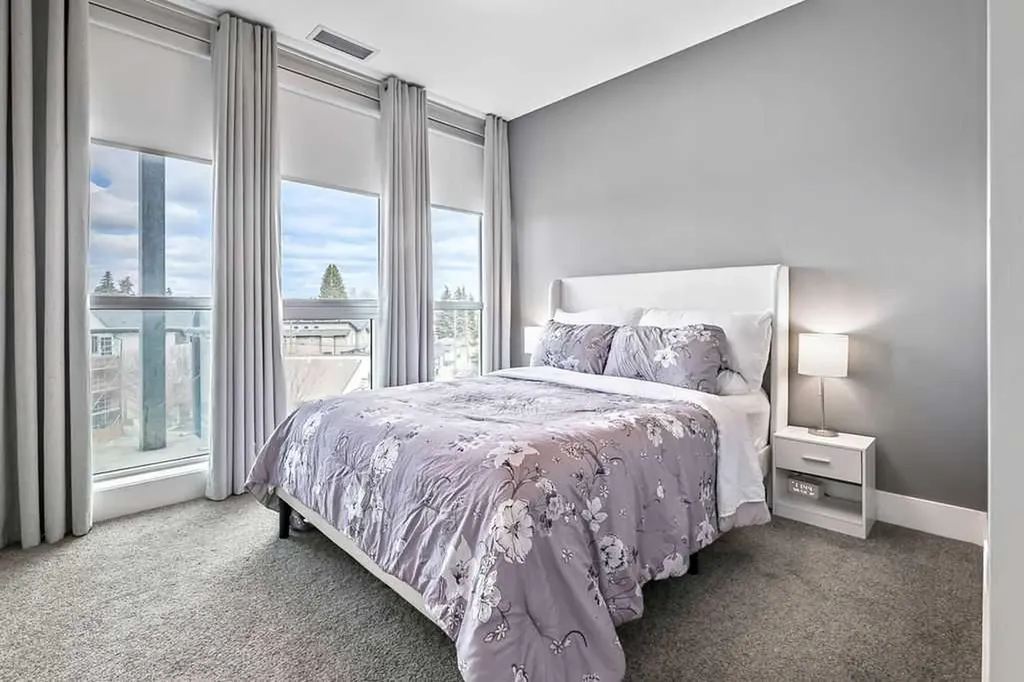 2505 17 Avenue SW Calgary AB T3E 7V3
