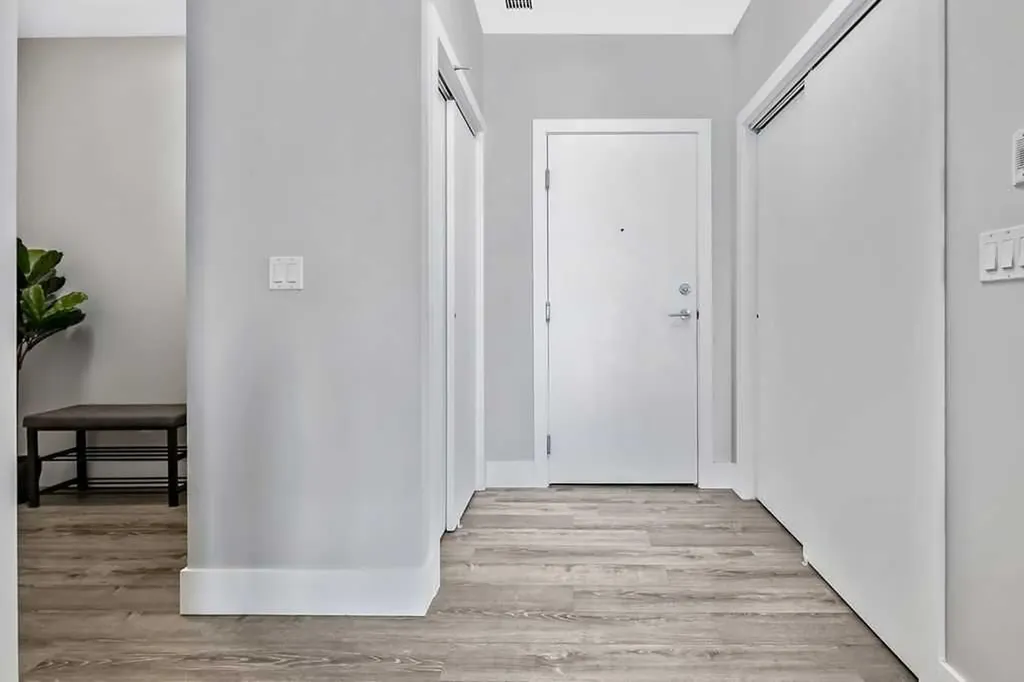 2505 17 Avenue SW Calgary AB T3E 7V3