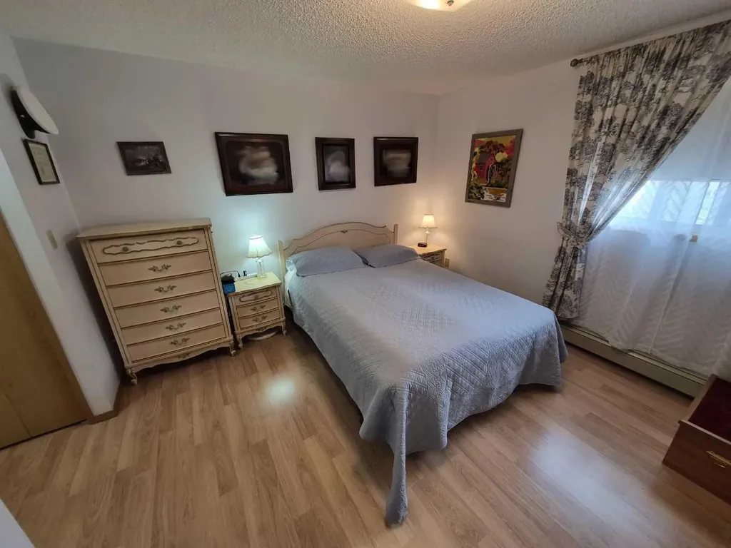 20 3 Street S Lethbridge AB T1J 4P1