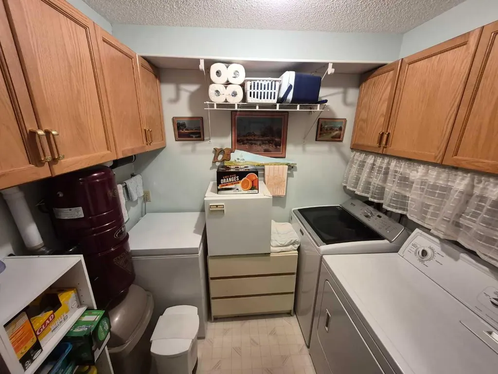 20 3 Street S Lethbridge AB T1J 4P1