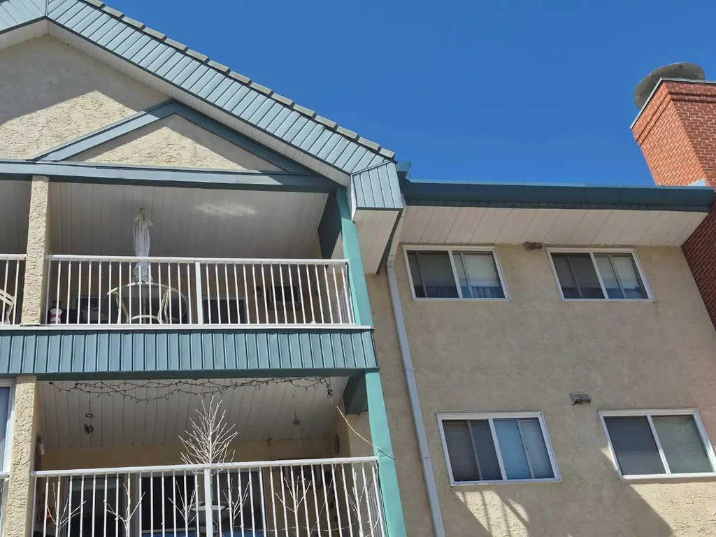 20 3 Street S Lethbridge AB T1J 4P1