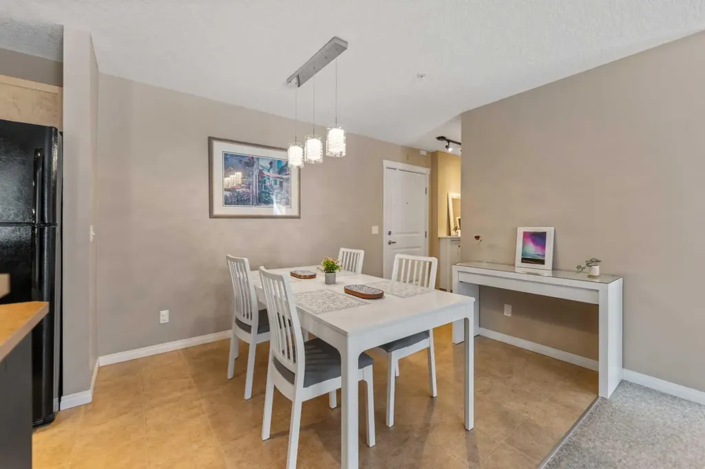 115 Prestwick Villas SE Calgary AB T2Z 0M9