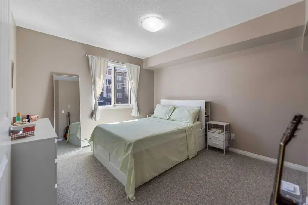 115 Prestwick Villas SE Calgary AB T2Z 0M9