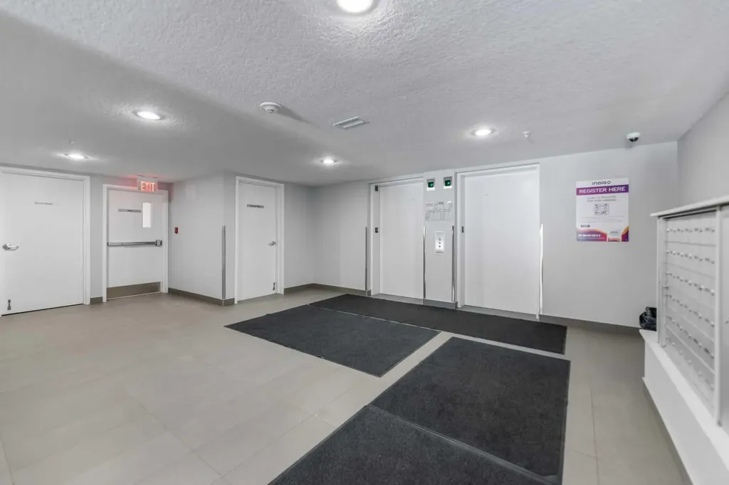 115 Prestwick Villas SE Calgary AB T2Z 0M9