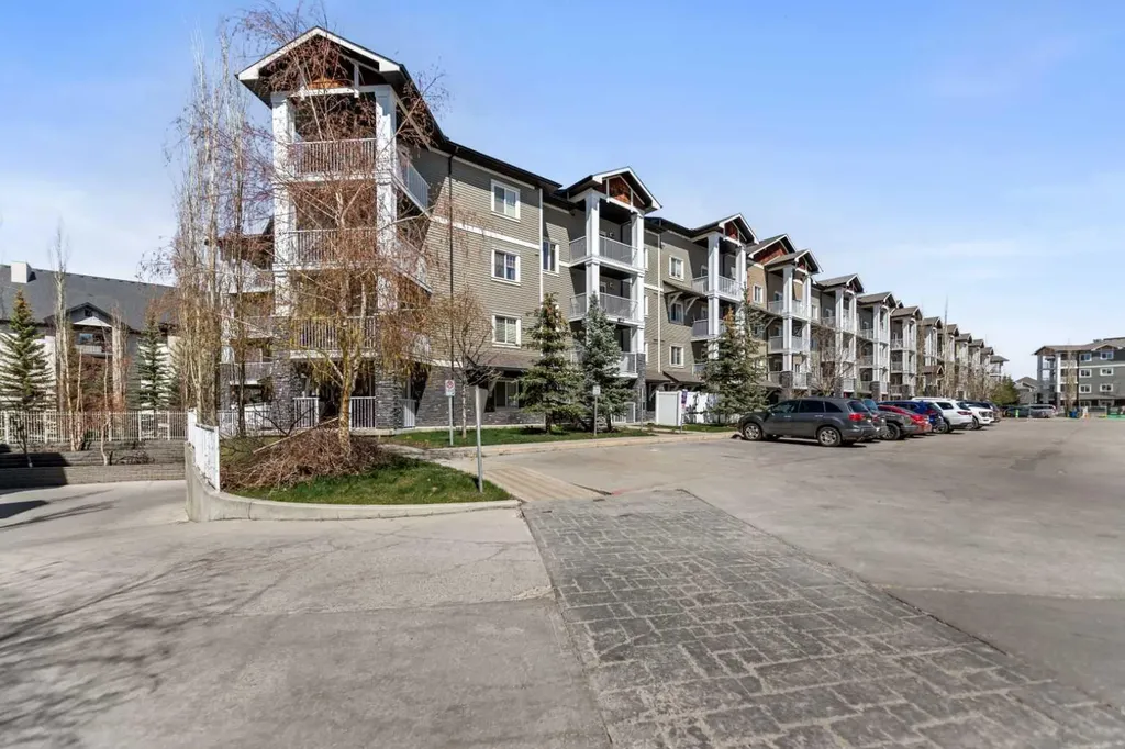 115 Prestwick Villas SE Calgary AB T2Z 0M9