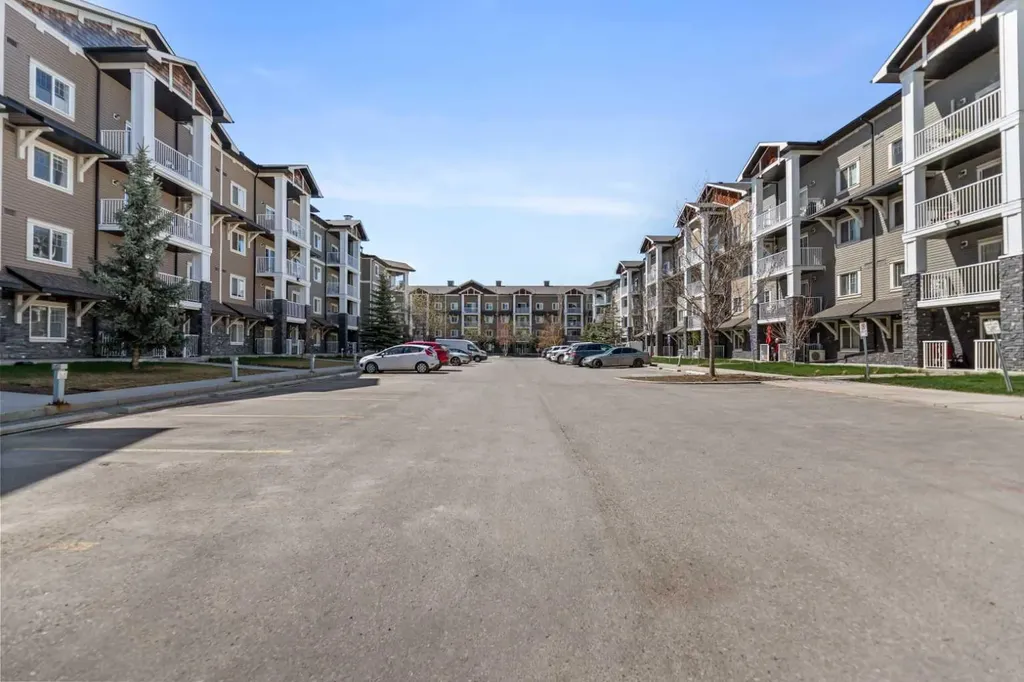 115 Prestwick Villas SE Calgary AB T2Z 0M9
