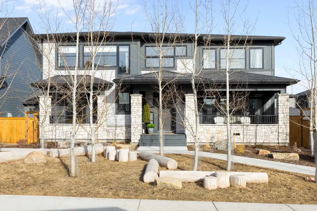 44 Alpine Common SW Calgary AB T2Y 0V3