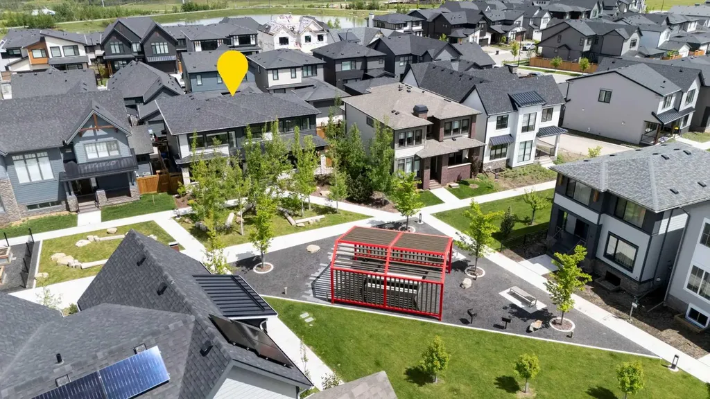 44 Alpine Common SW Calgary AB T2Y 0V3