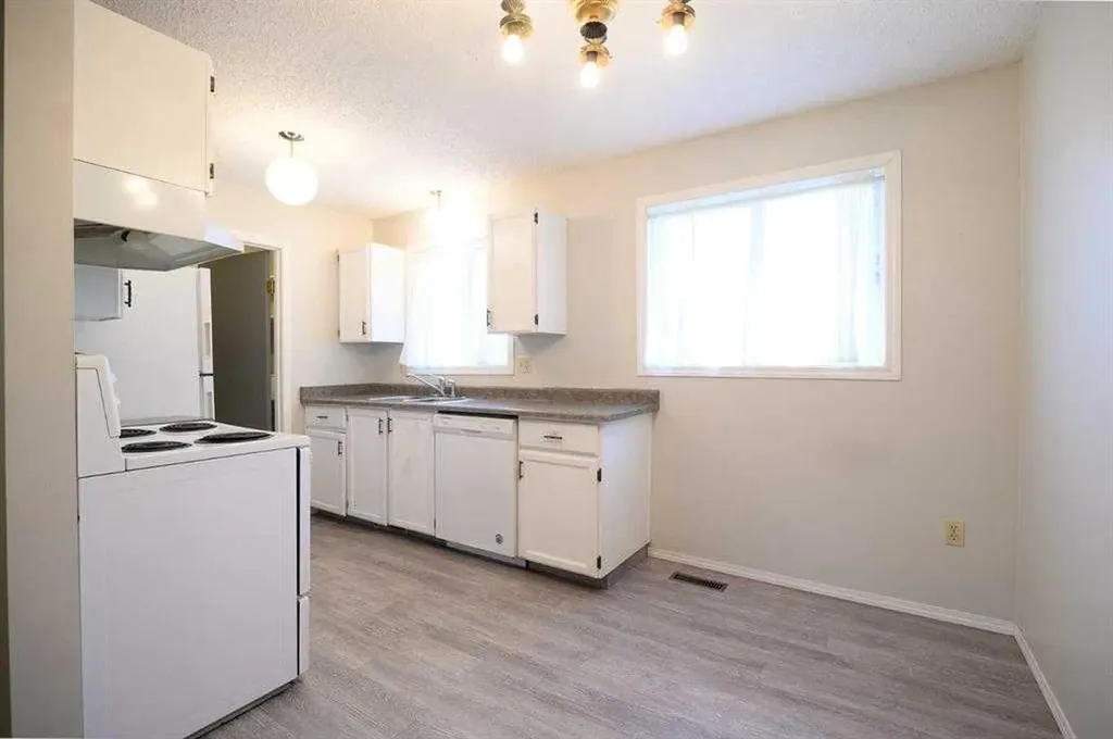 4618 54 Street Athabasca AB T9S 2A2