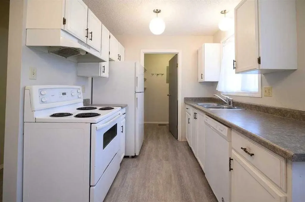 4618 54 Street Athabasca AB T9S 2A2