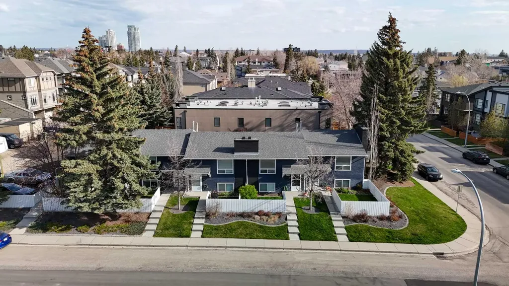 3004 25 Avenue SW Calgary AB T3E0K4