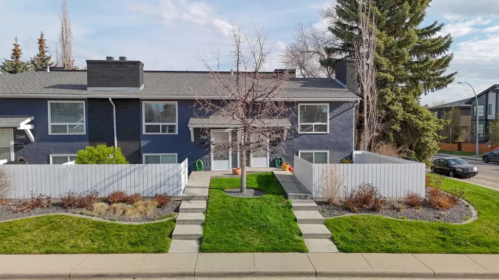 3004 25 Avenue SW Calgary AB T3E0K4