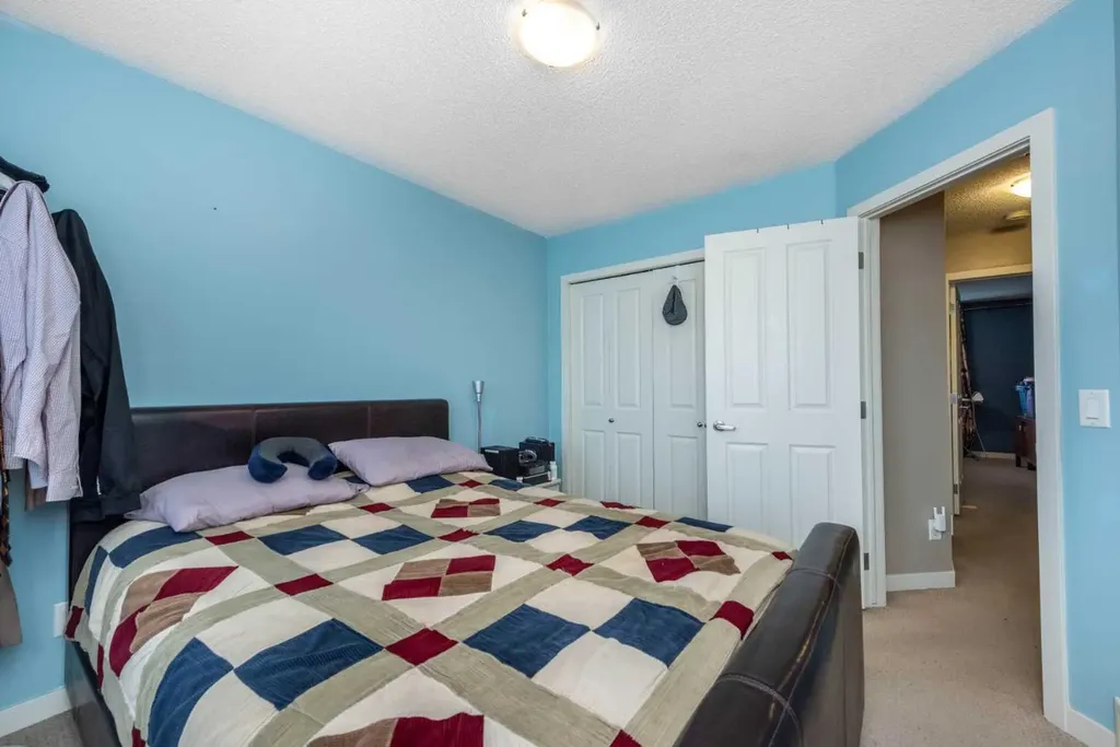 155 Silverado Skies Link SW Calgary AB T2X 0K7