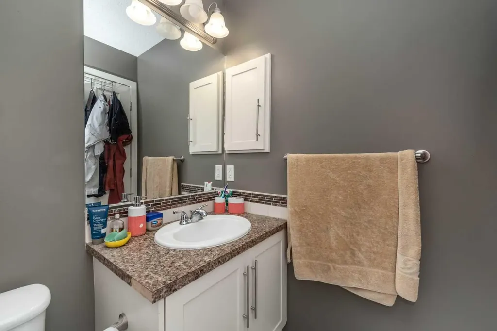 155 Silverado Skies Link SW Calgary AB T2X 0K7