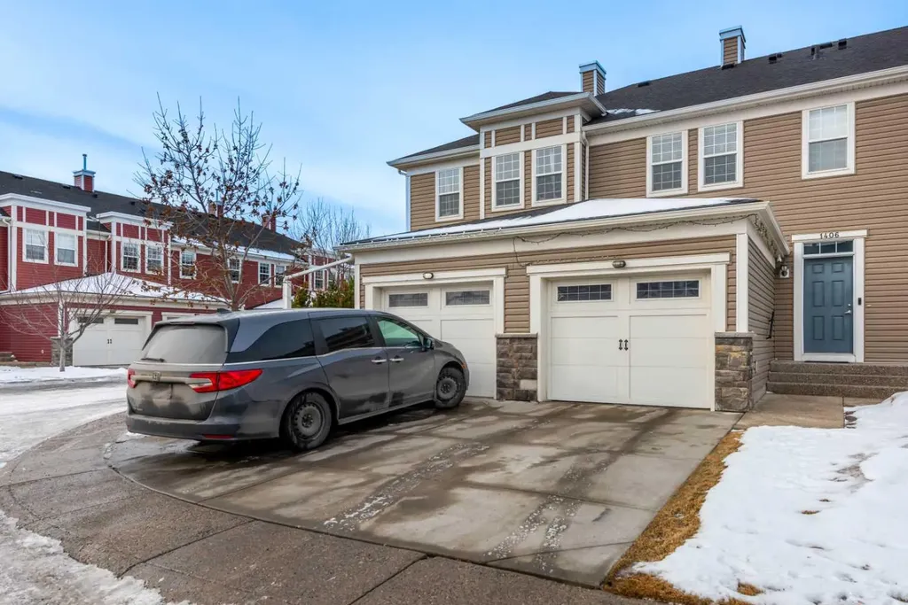 155 Silverado Skies Link SW Calgary AB T2X 0K7