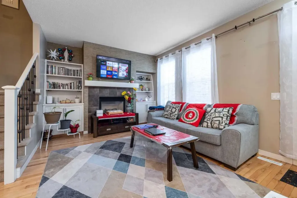 155 Silverado Skies Link SW Calgary AB T2X 0K7