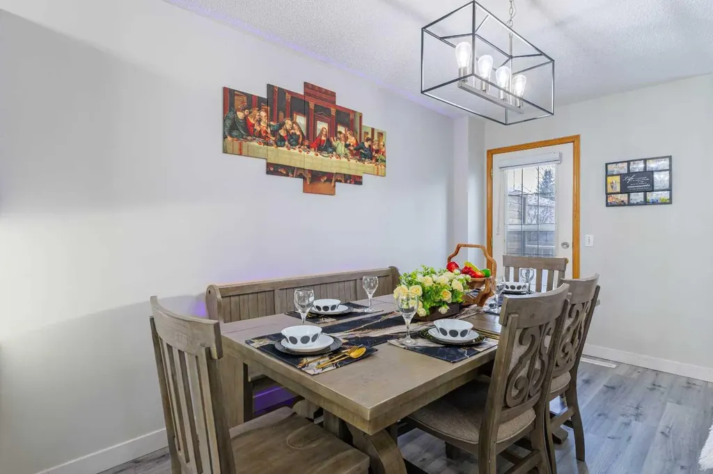 13 Mt Aberdeen Manor SE Calgary AB T2Z3N8