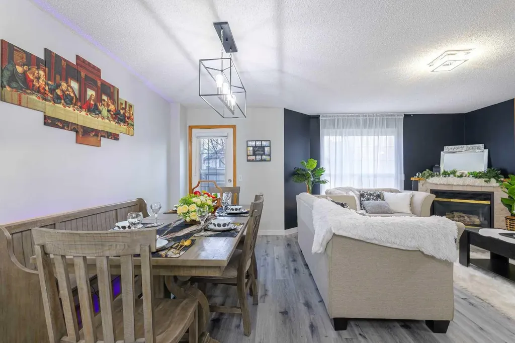 13 Mt Aberdeen Manor SE Calgary AB T2Z3N8