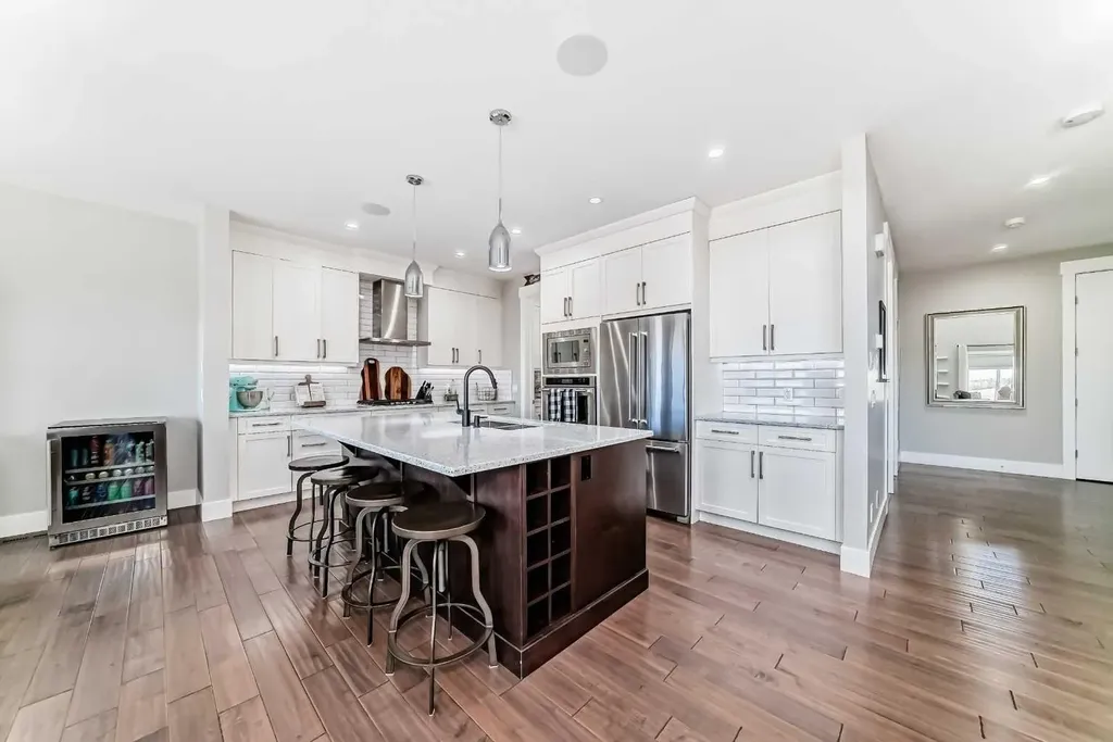 114 Kinniburgh Road Chestermere AB T1X 0S5