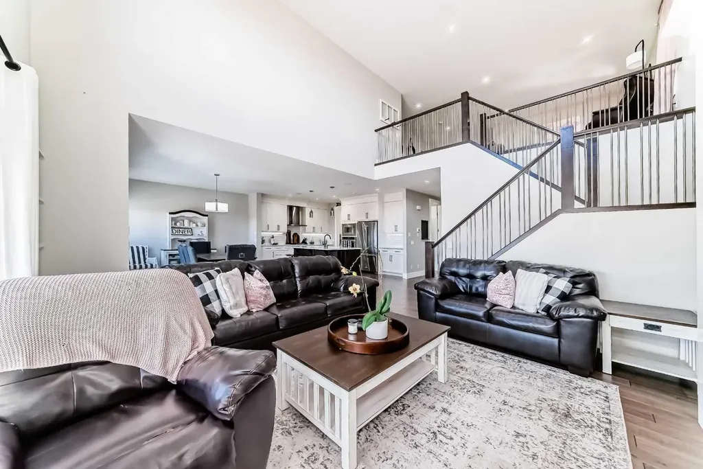 114 Kinniburgh Road Chestermere AB T1X 0S5