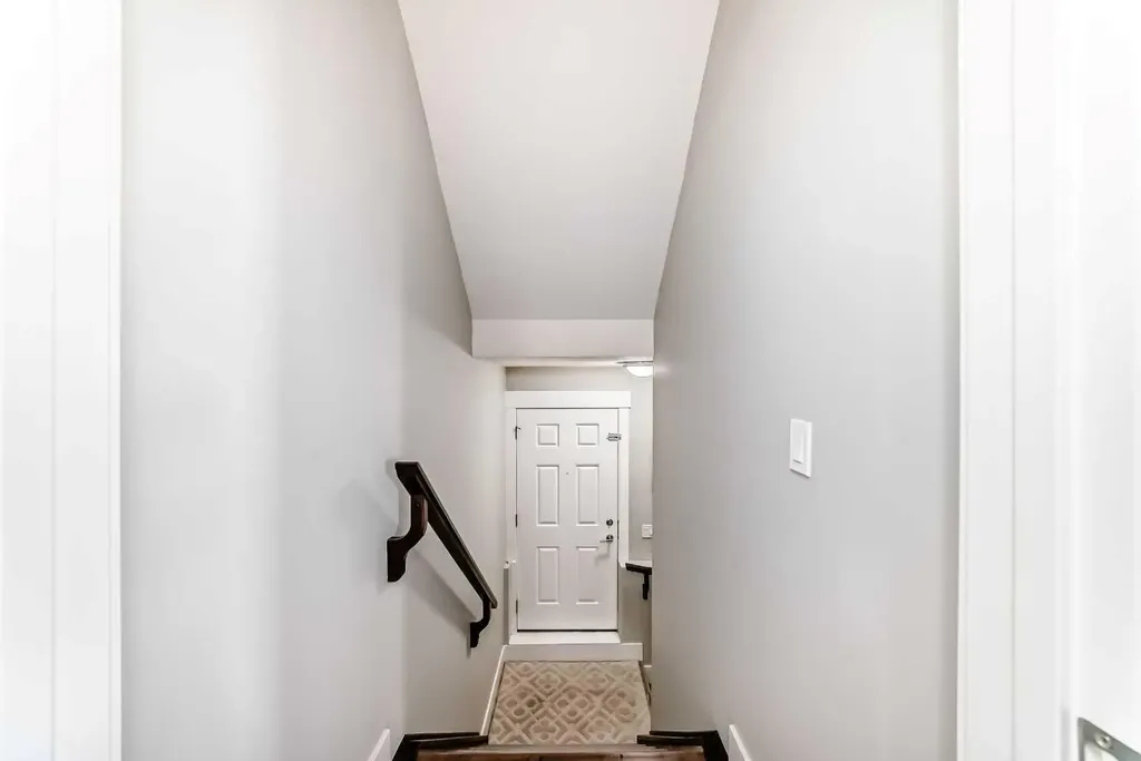 114 Kinniburgh Road Chestermere AB T1X 0S5