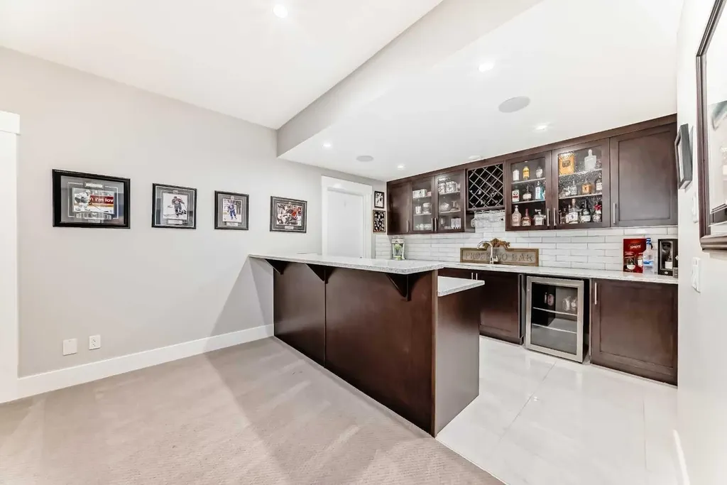 114 Kinniburgh Road Chestermere AB T1X 0S5